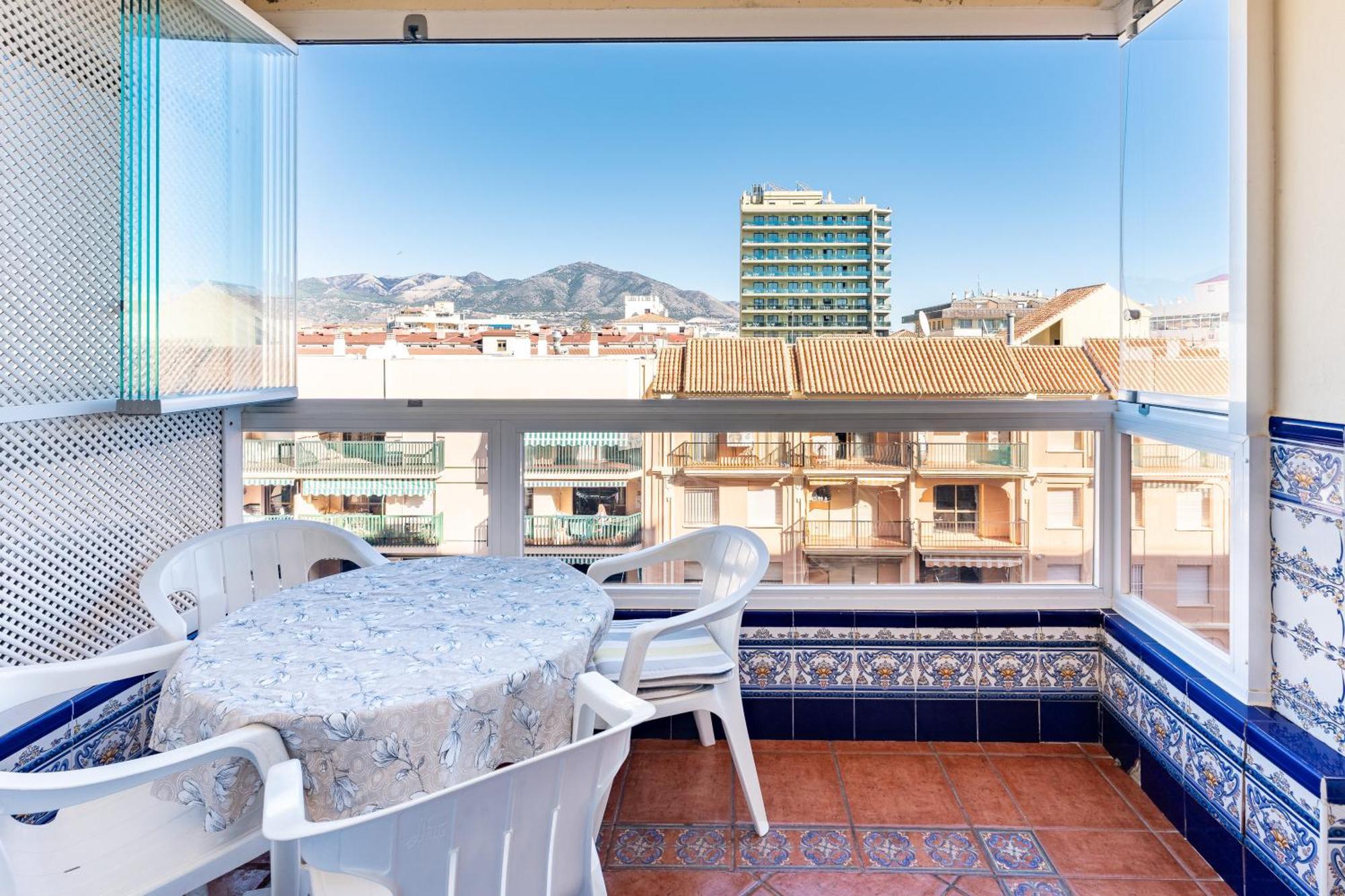 Pyr Studio Apt Partial Seaview فوينخيرولا المظهر الخارجي الصورة